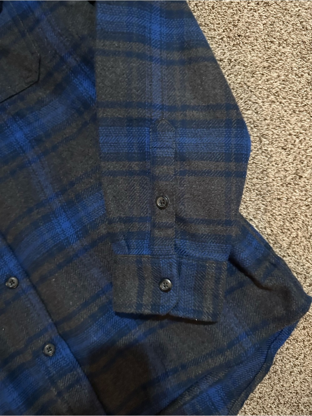 Orvis Gray and Blue Plaid Flannel Shirt - Picture 4 of 6